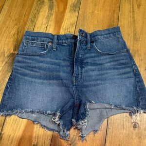 Madewell -perfect jean short - size 29